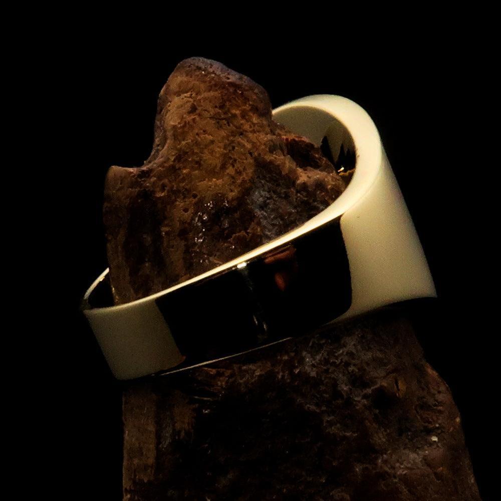 Perfectly crafted Men's National Flag Ring Guinea - solid Brass