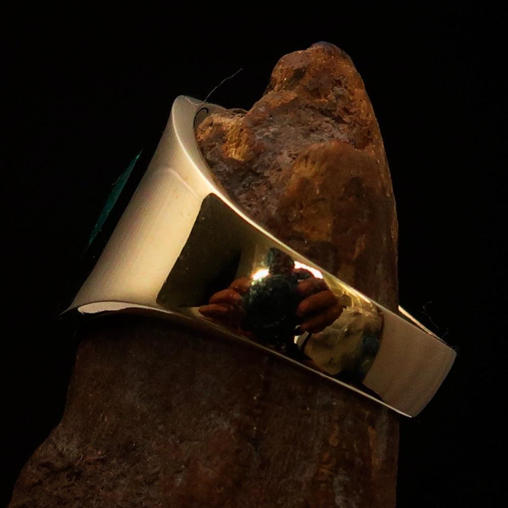 Excellent crafted Men's green Hammer and Sickle Crest Ring - Solid Brass