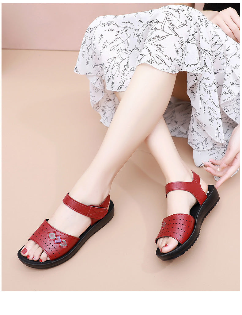 2026 New Style Mom Sandals, Summer Soft-Soled Comfortable Shoes for Middle-Aged Women, Flat Non-Slip Shoes for Elderly Women and Grandmothers