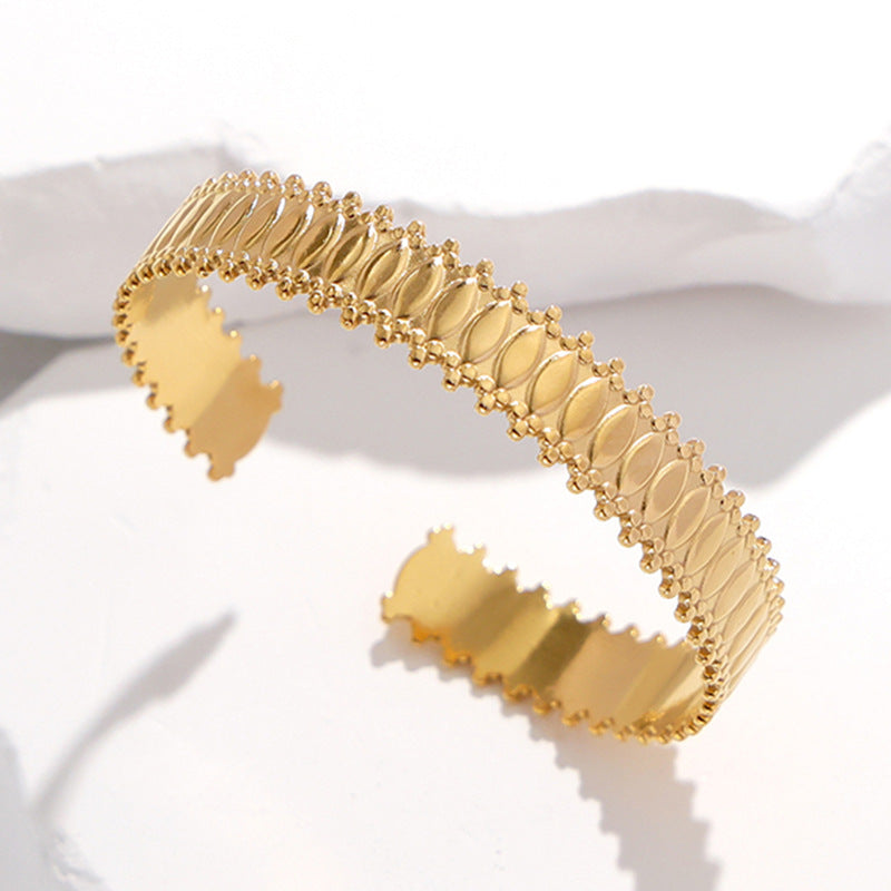 Cross-border European and American titanium steel bracelet non-fading adjustable stainless steel bracelet female exaggerated high-grade open bracelet