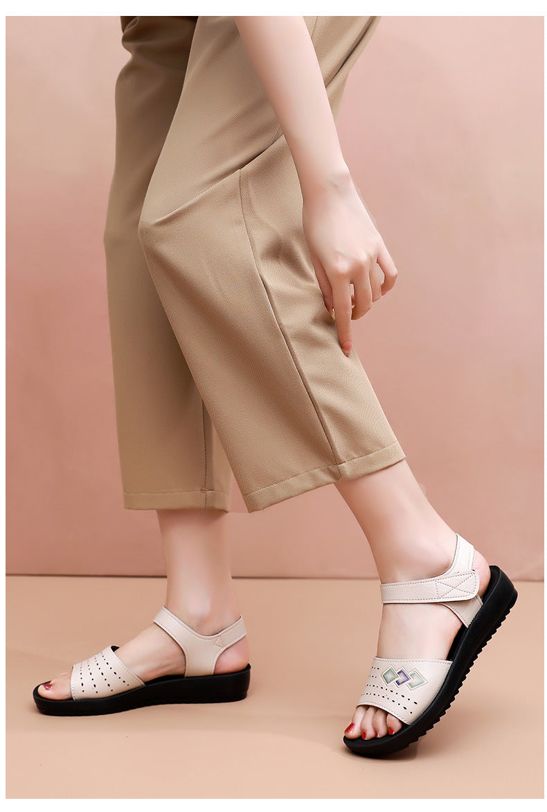 2026 New Style Mom Sandals, Summer Soft-Soled Comfortable Shoes for Middle-Aged Women, Flat Non-Slip Shoes for Elderly Women and Grandmothers