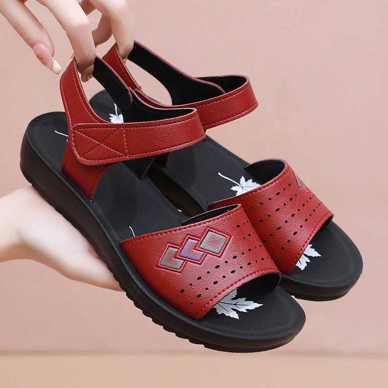 2026 New Style Mom Sandals, Summer Soft-Soled Comfortable Shoes for Middle-Aged Women, Flat Non-Slip Shoes for Elderly Women and Grandmothers