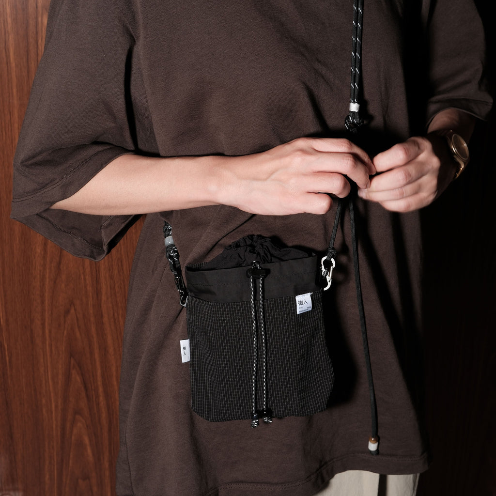 Storm Kin Pouch / Black - Water Resistant
