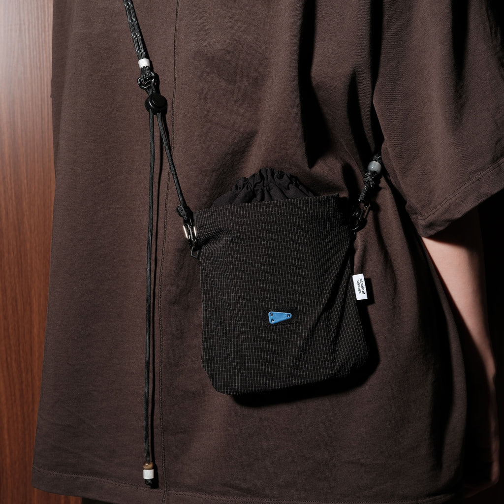 Storm Kin Pouch / Black - Water Resistant